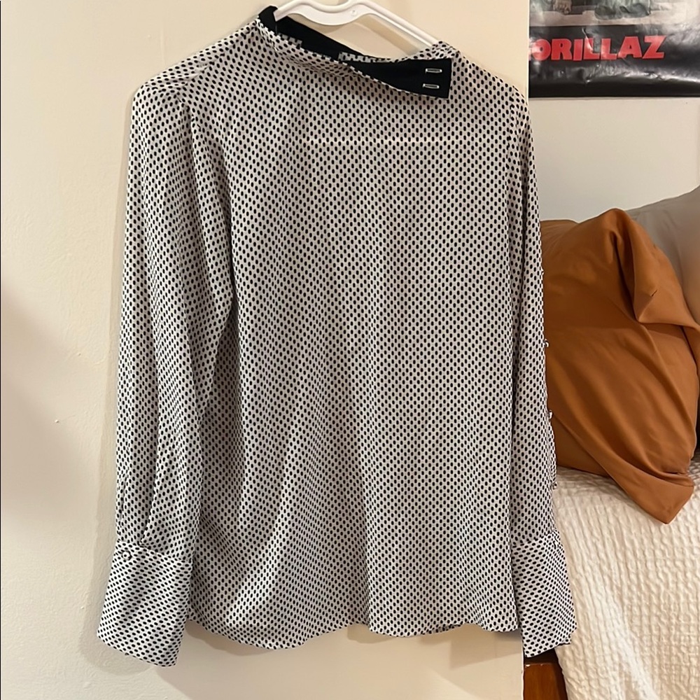 Chic Black and White Patterned Blouse